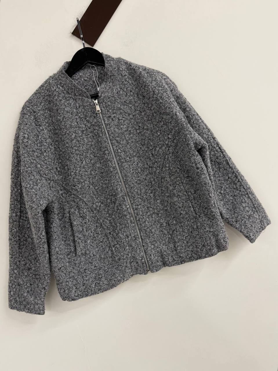 укороченная куртка из букле zara серый,куртка букле zara,куртка букле женская,куртка букле,шерстяное пальто