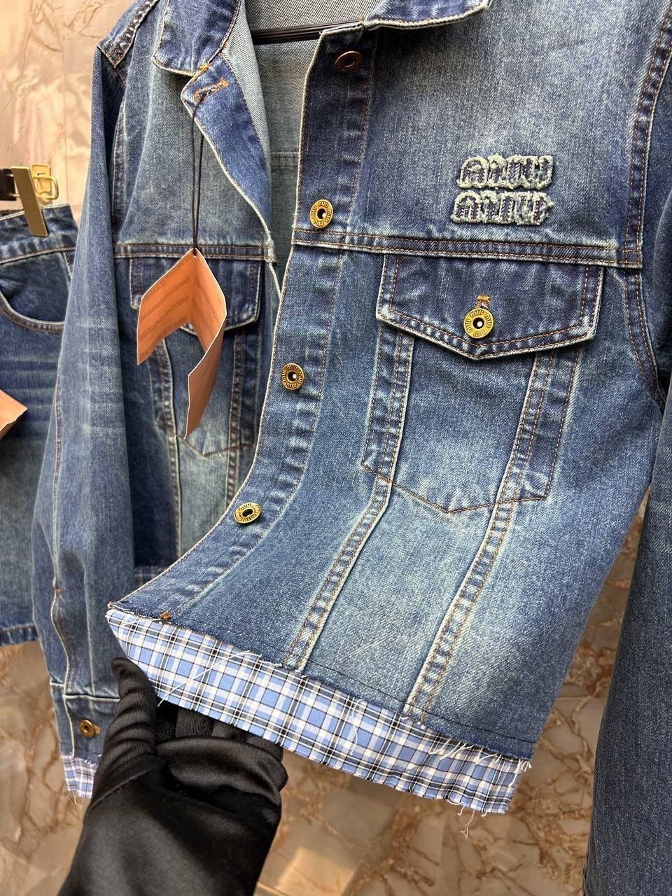 джинсовая куртка miu miu,джинсовая куртка,женская джинсовая куртка,модные джинсовые куртки,джинсовая куртка повседневная