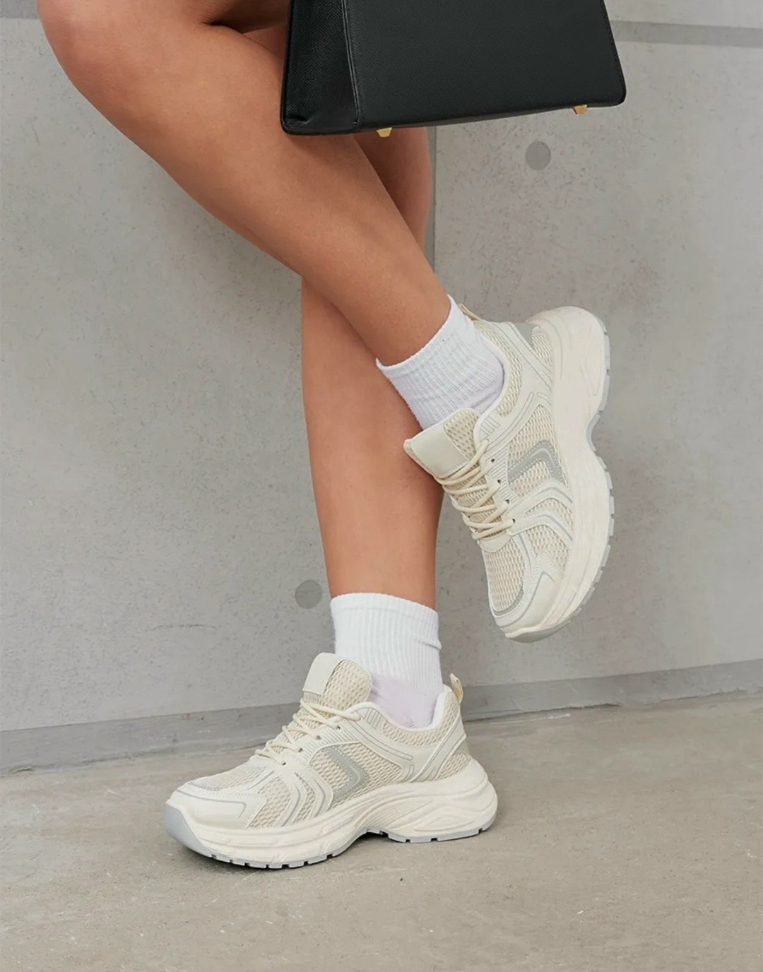 кроссовки женскиe,кроссовки летние тренд,кроссовки для женщин,модные кроссовки,кроссовки женские универсальные