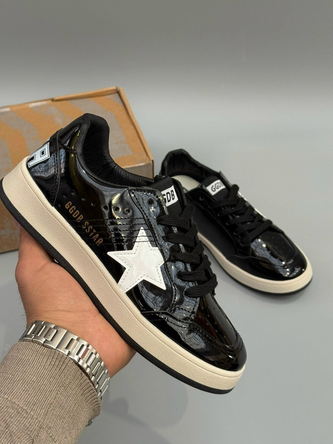 кроссовки ball star черного и белого цвета golden goose,кеды голден гус лакированные,кеды golden goose,кеды hi star golden goose черный,