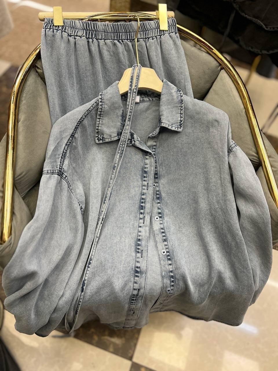 юбка атласная удлинённая шоколадного цвета,юбка шоколадного цвета,атласная юбка шоколадного цвета,костюм с юбкой,юбка коричневого цвета