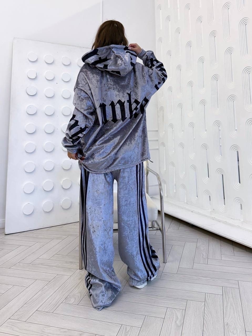 велюровый спортивный костюм,велюровый костюм,велюровый спортивный костюм женски,костюм женский велюровый,костюм спортивный женский