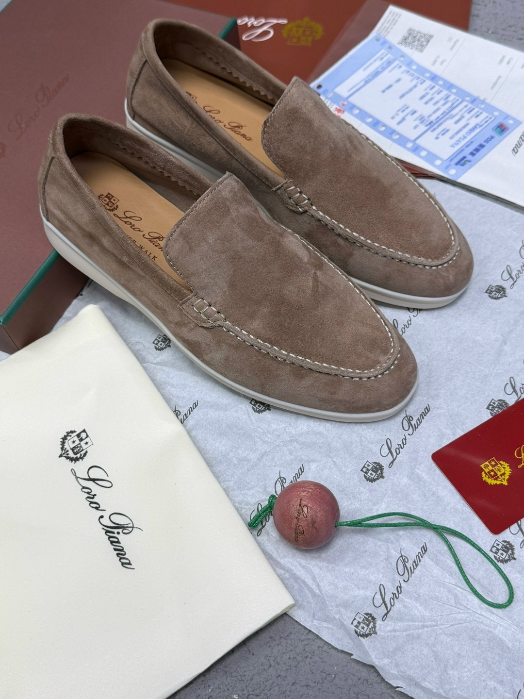 лоферы loro piana мужские,лоферы из натуральной замши loro piana,лоферы loro piana,замшевые лоферы loro piana,мужские замшевые лоферы loro piana summer walk - grey