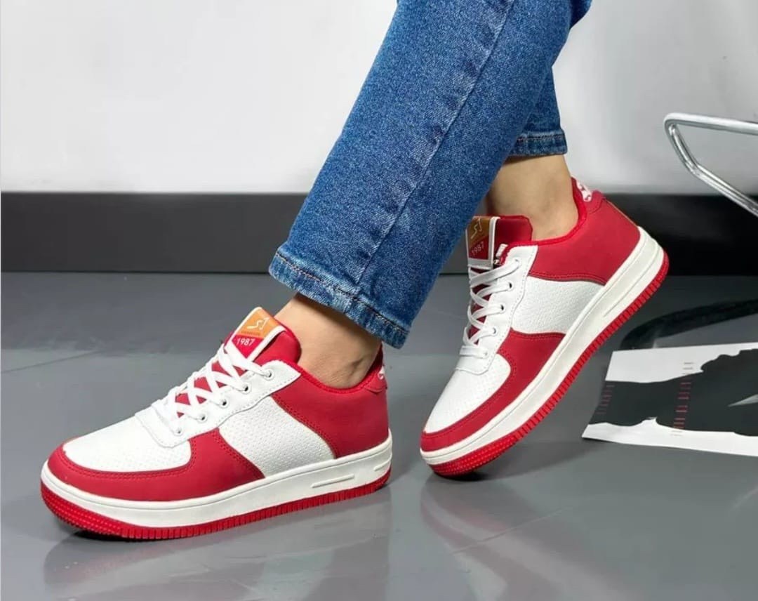 кроссовки женскиe,,кроссовка,спортивные кроссовки,спортивная