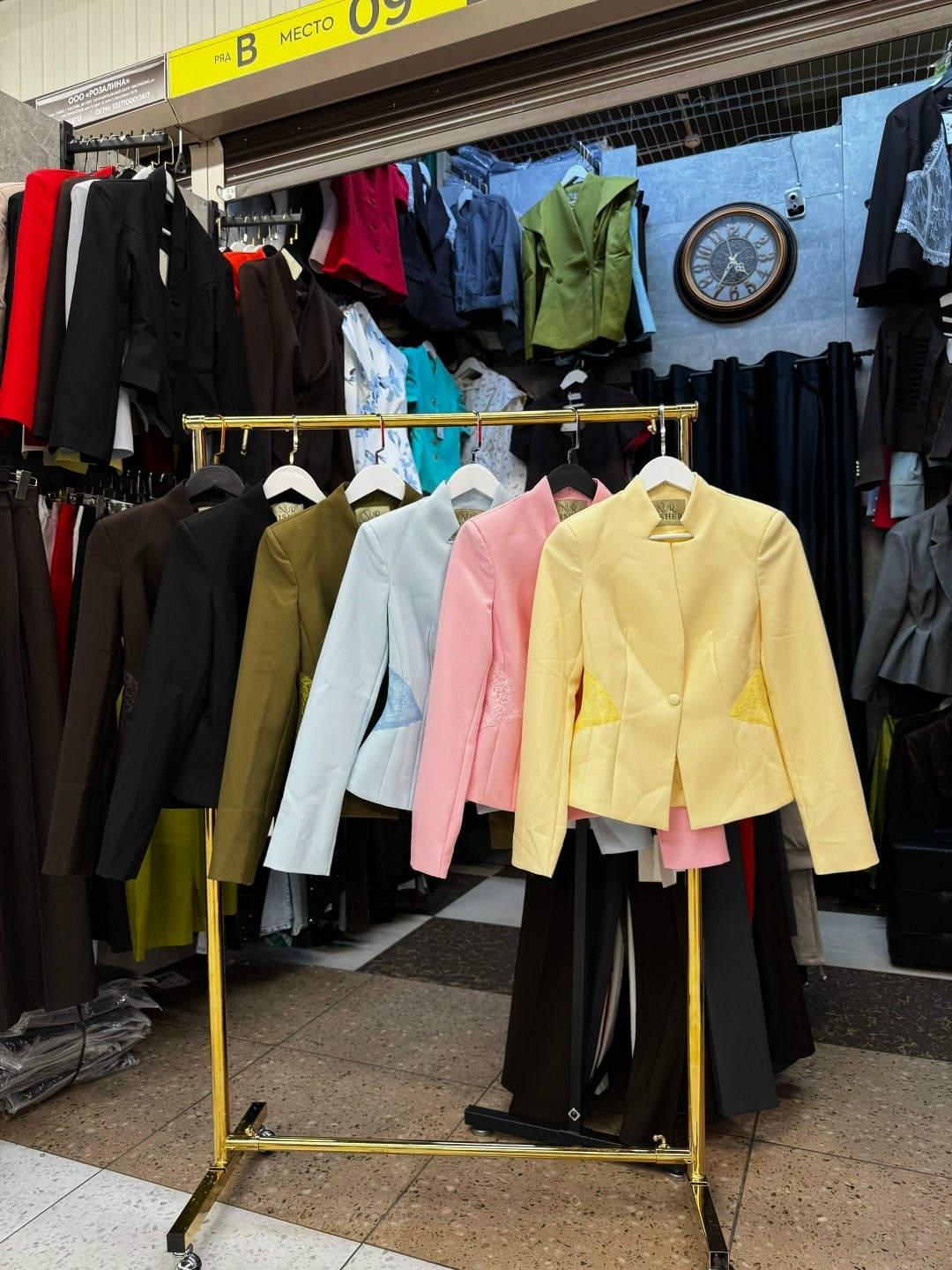 жакеты,женские костюмы с юбкой,мода и стиль,женский костюм