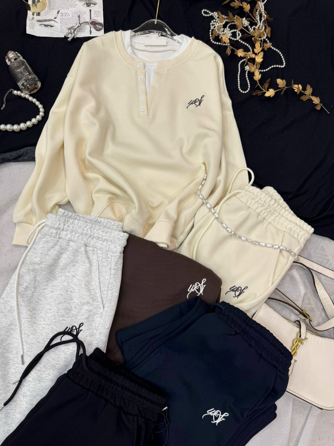 костюм спортивный,спортивный костюм женский,костюм женский,костюм,спортивный женский костюм серый