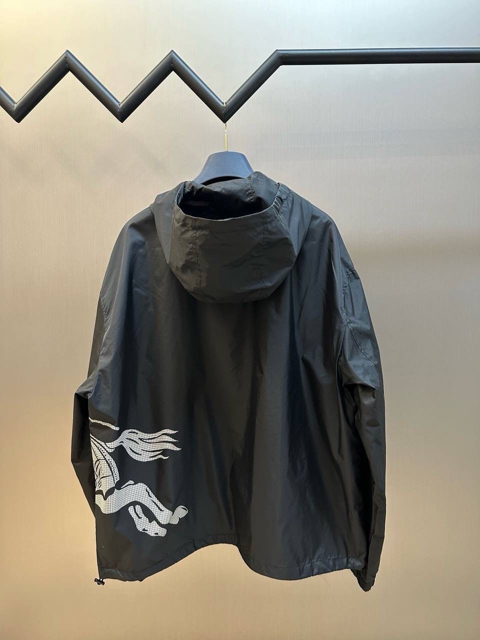 ветровка burberry,демисезонная куртка,куртка с принтом,повседневная куртка,куртка ветровка