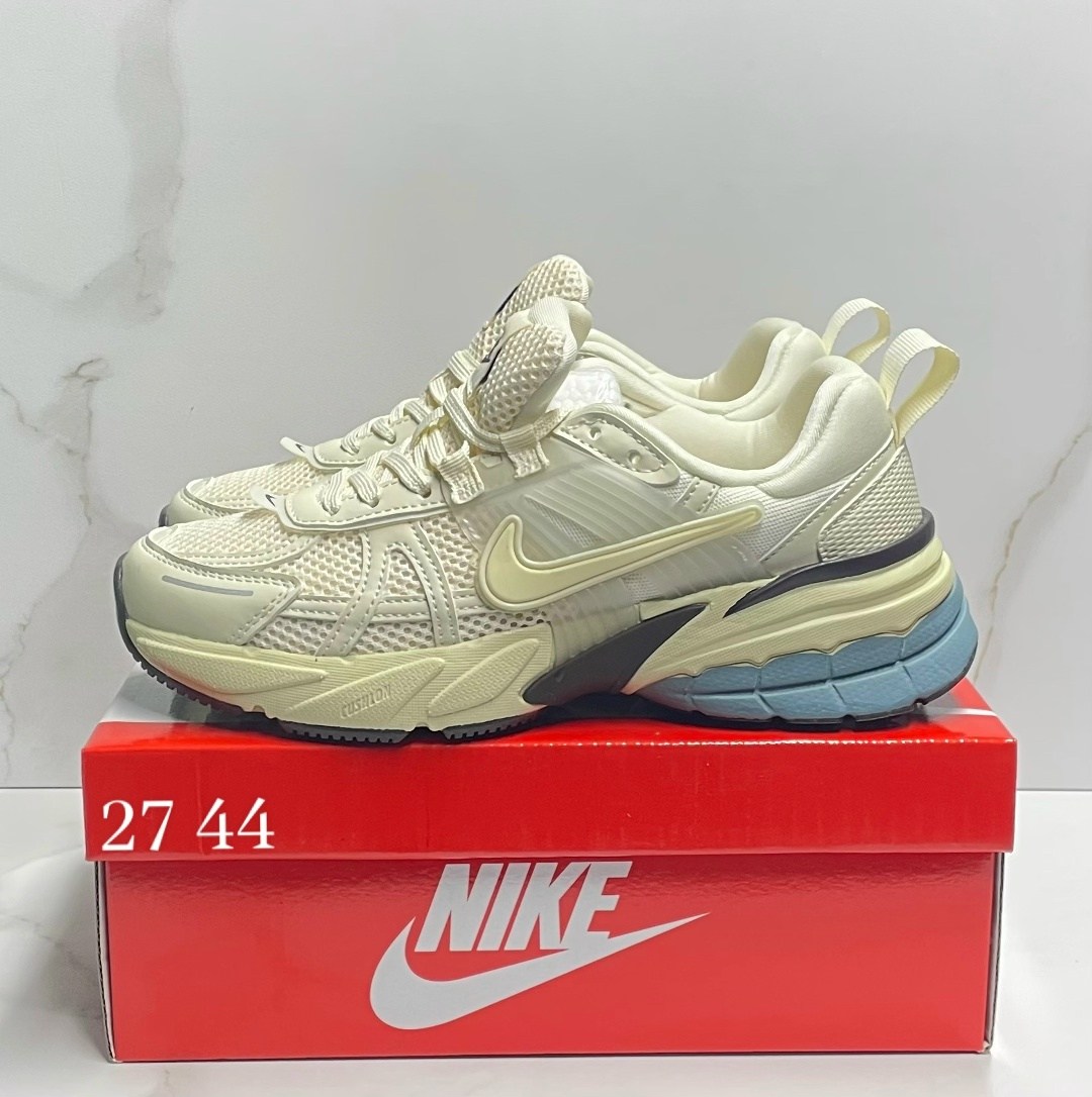 кроссовки nike,кроссовки nike v2k run,,спортивная ,кроссовки мужские женские
