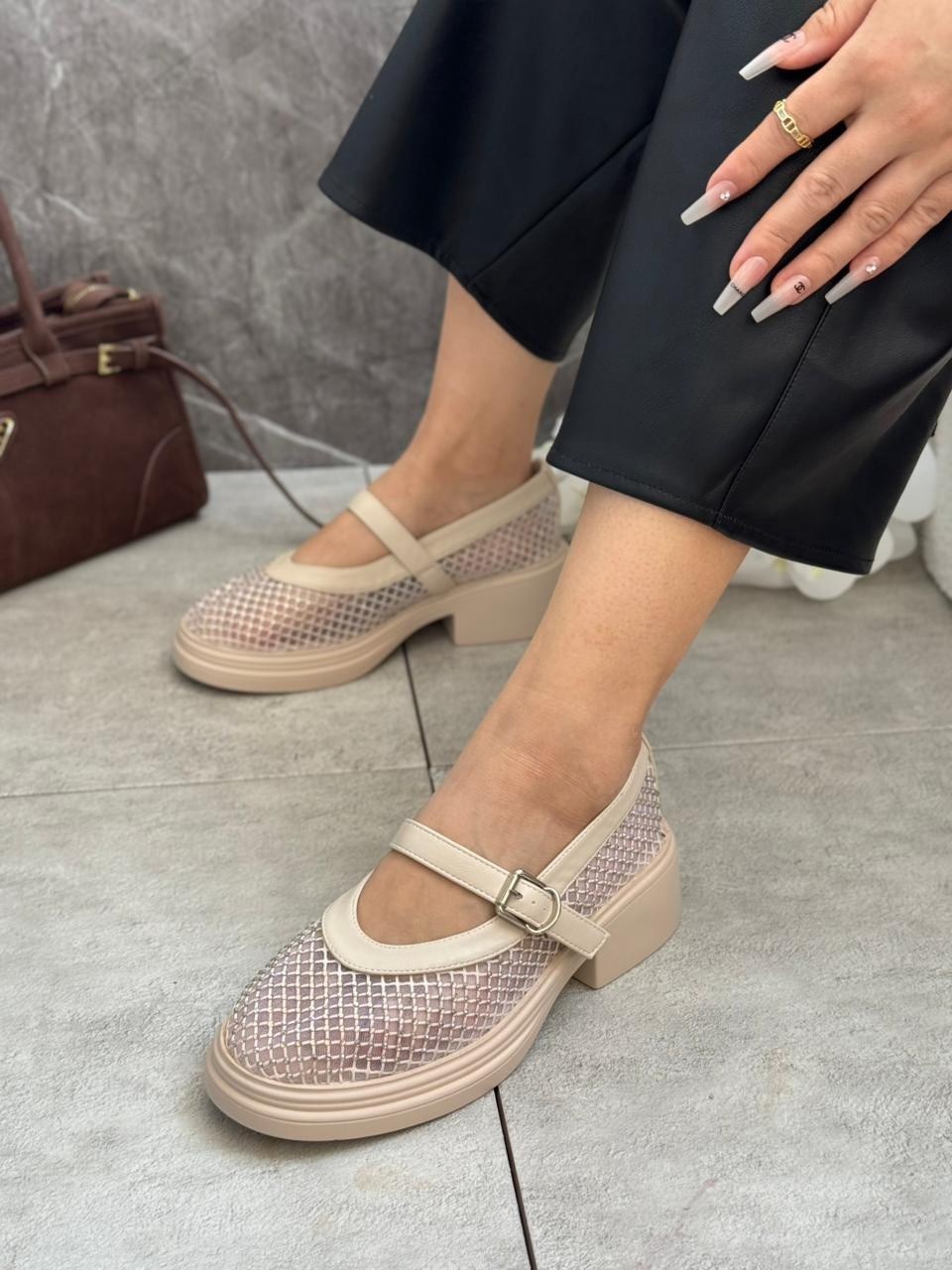 туфли на девочку,,женские босоножки,школьные туфли для девочек,женская