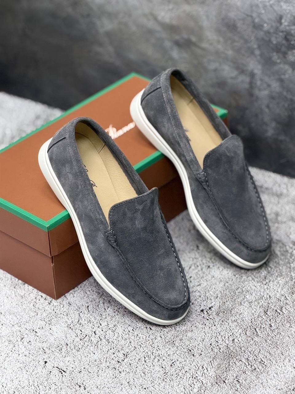 ,loro piana мужские лоферы,мужские замшевые лоферы loro piana summer walk,лоферы loro piana,лоферы замшевые