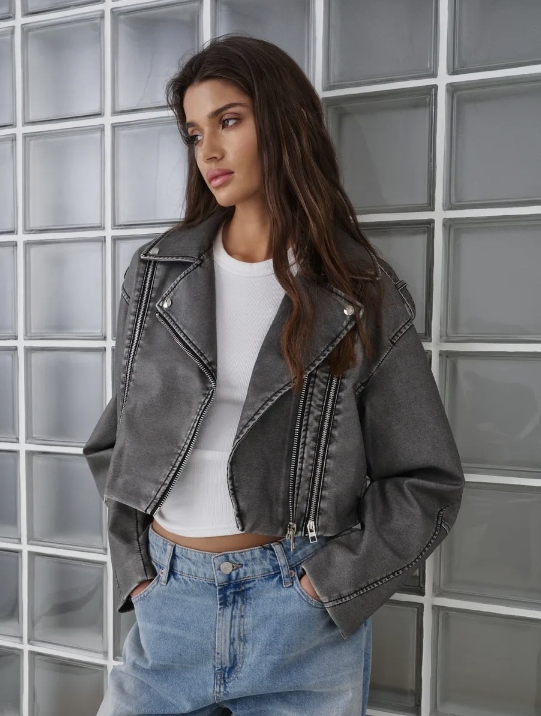 косуха кожаная куртка короткая оверсайз,косуха кожаная куртка,косуха винтажная куртка кожаная oversize серая monyken,кожаная куртка короткая,женская демисезонная кожаная куртка-косуха оверсайз