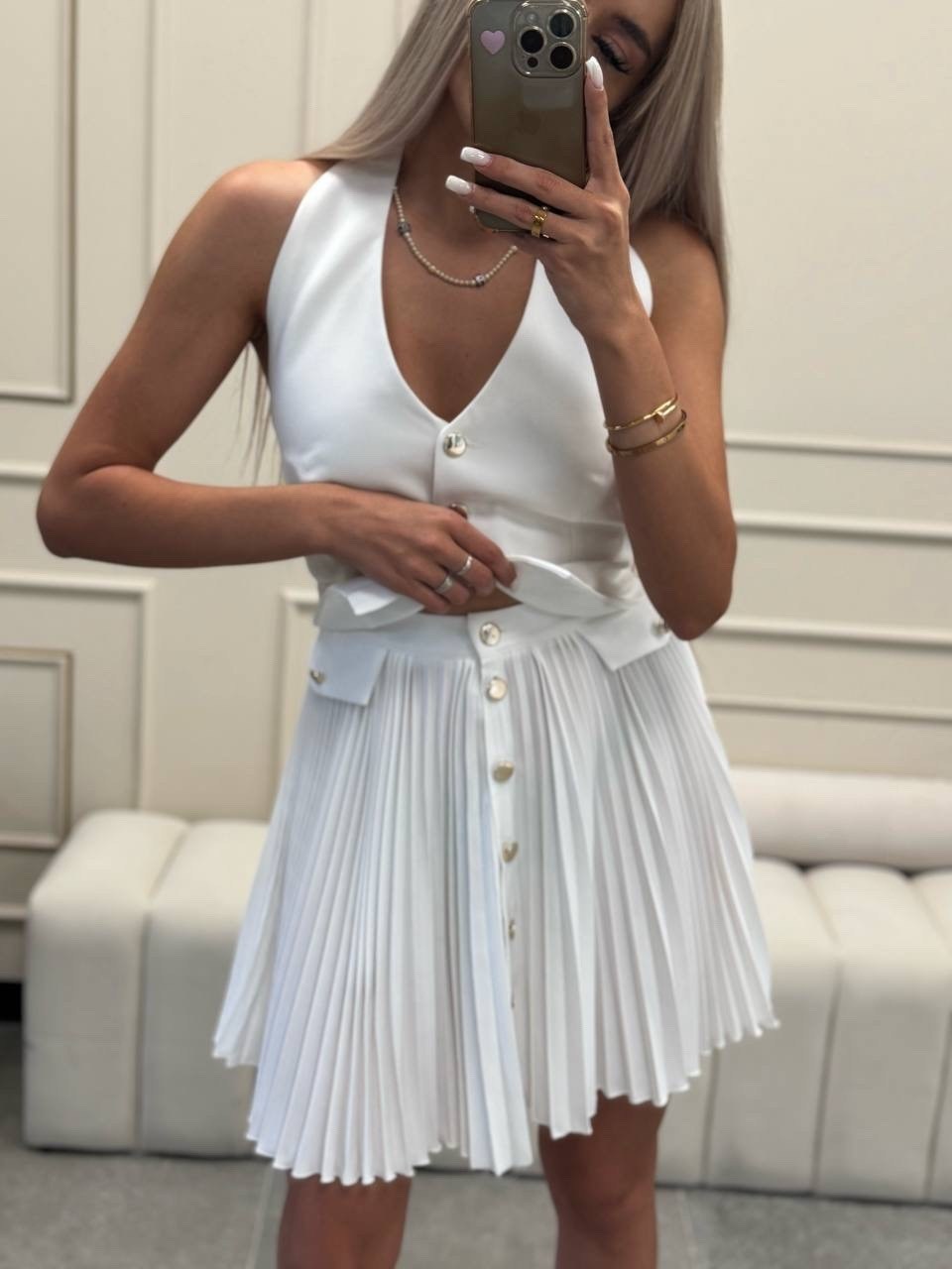 костюм с юбкой,костюм с юбкой на шафе,костюм с юбкой женский,модный женский костюм,плиссированная юбка