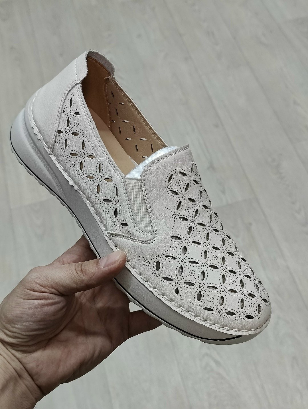 , женская,обуви,туфли женские,мокасины с перфорацией