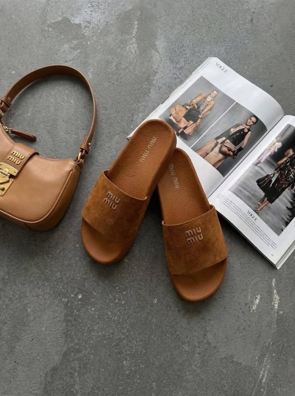 шлепанцы женские,,модные тапочки,женские шлепки,сандали