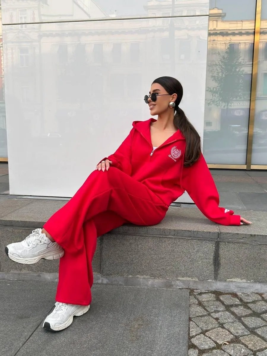 женский спортивный костюм на флисе,спортивные костюмы женские,спортивный костюм,спортивные костюмы на флисе,костюм красный
