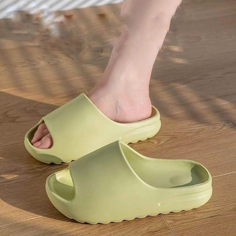 шлепанцы женские,,модные тапочки,шлепанцы женские резиновые,летние тапочки