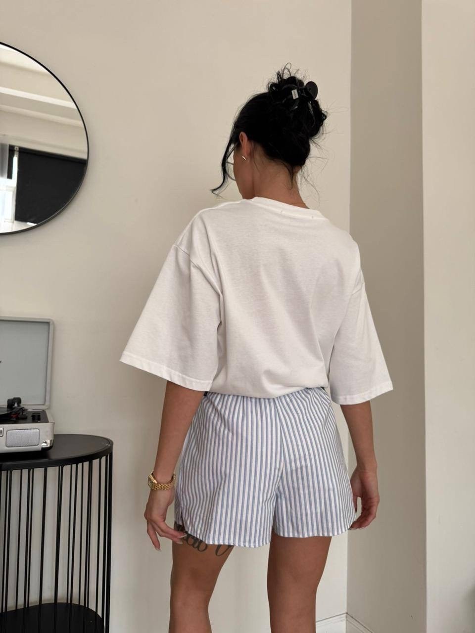 шорты модные,стильные шорты,шорты в полоску женские,шорты в полоску,повседневные шорты