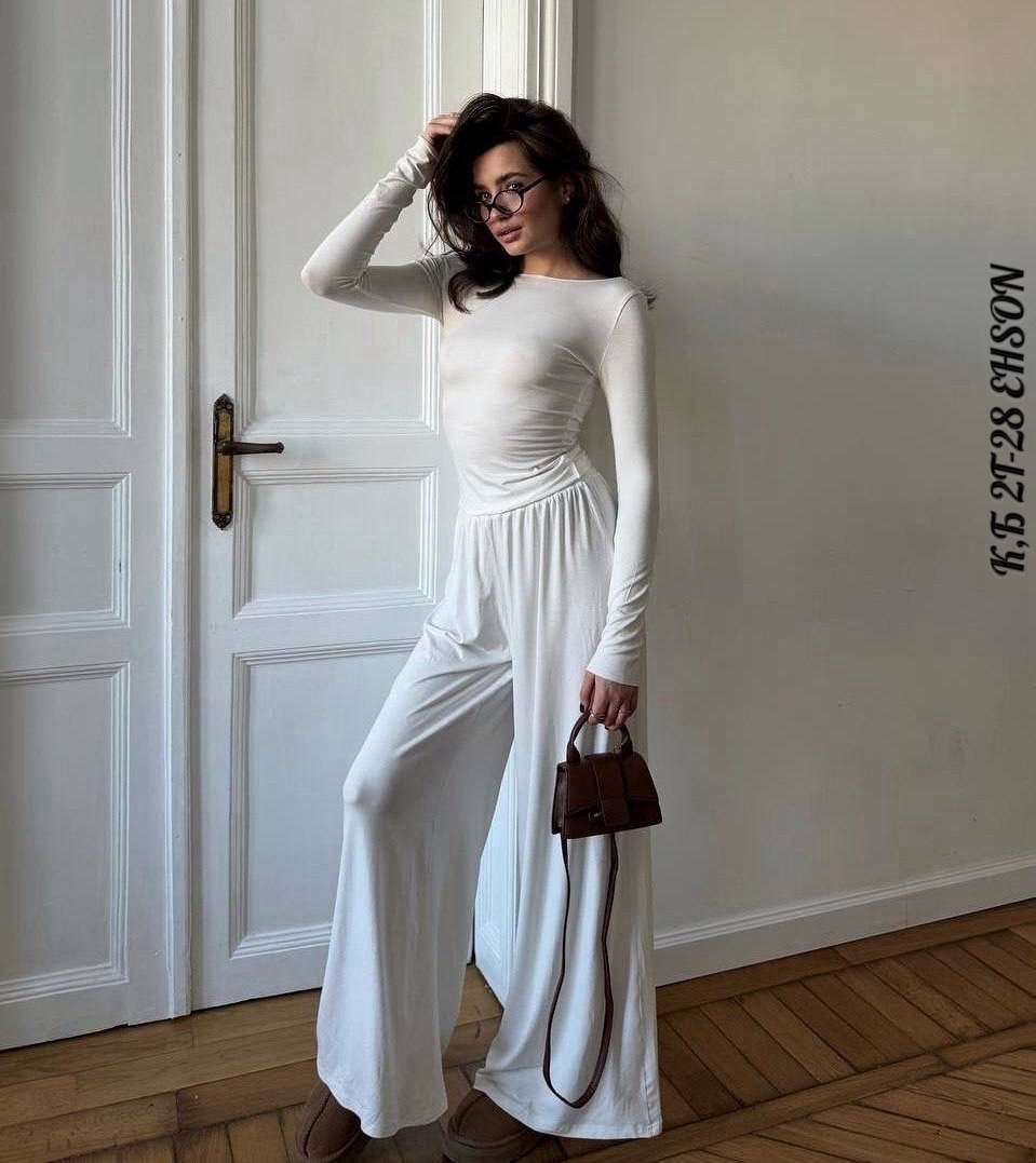 трикотажный костюм,костюм с длинными рукавами,костюм женский однотонный,однотонный костюм,женские костюмы