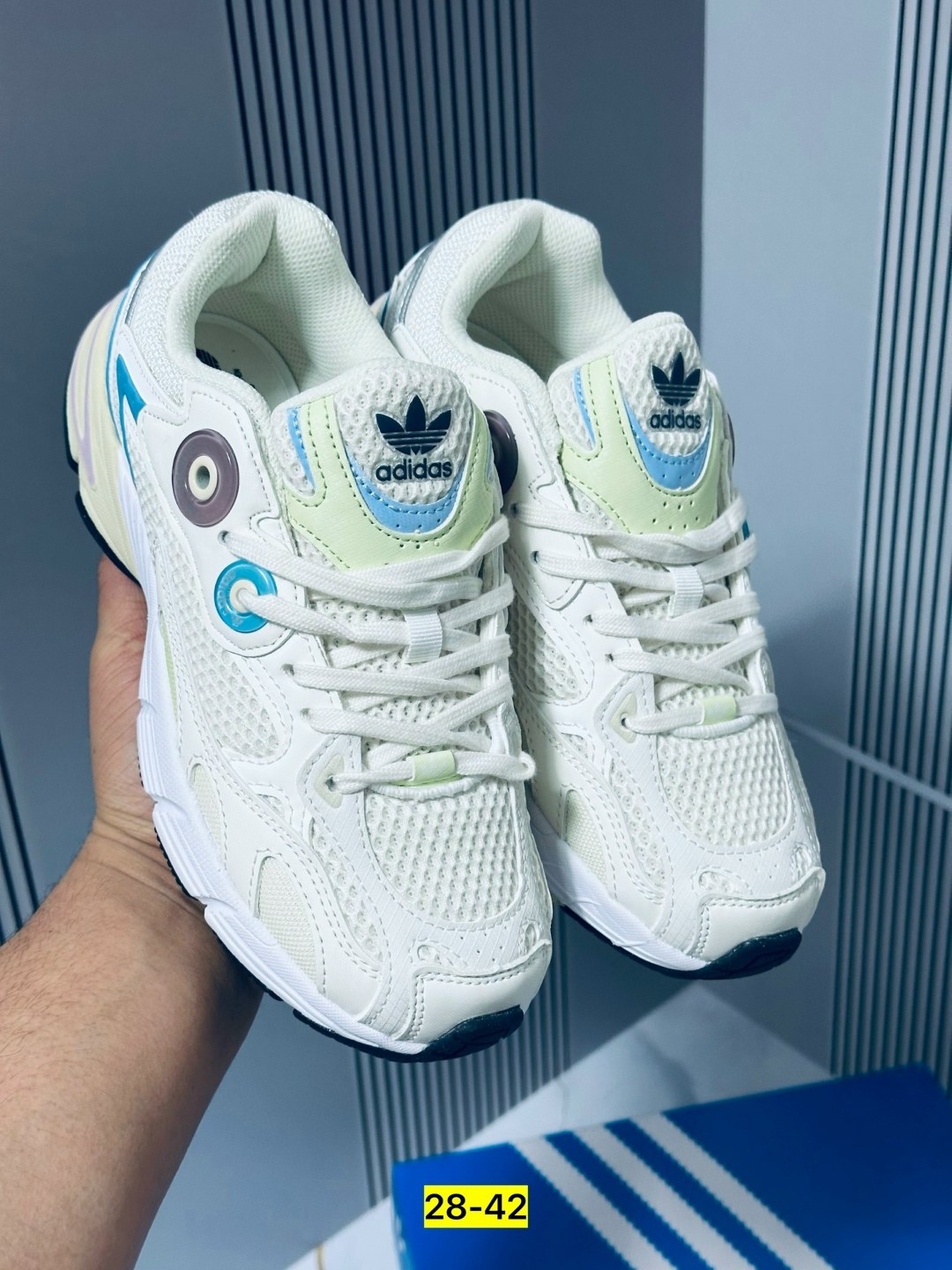 кроссовки adidas,кроссовки женские adidas,кроссовки женские adidas astir,кроссовки мужские женские adidas,кроссовки мужские adidas