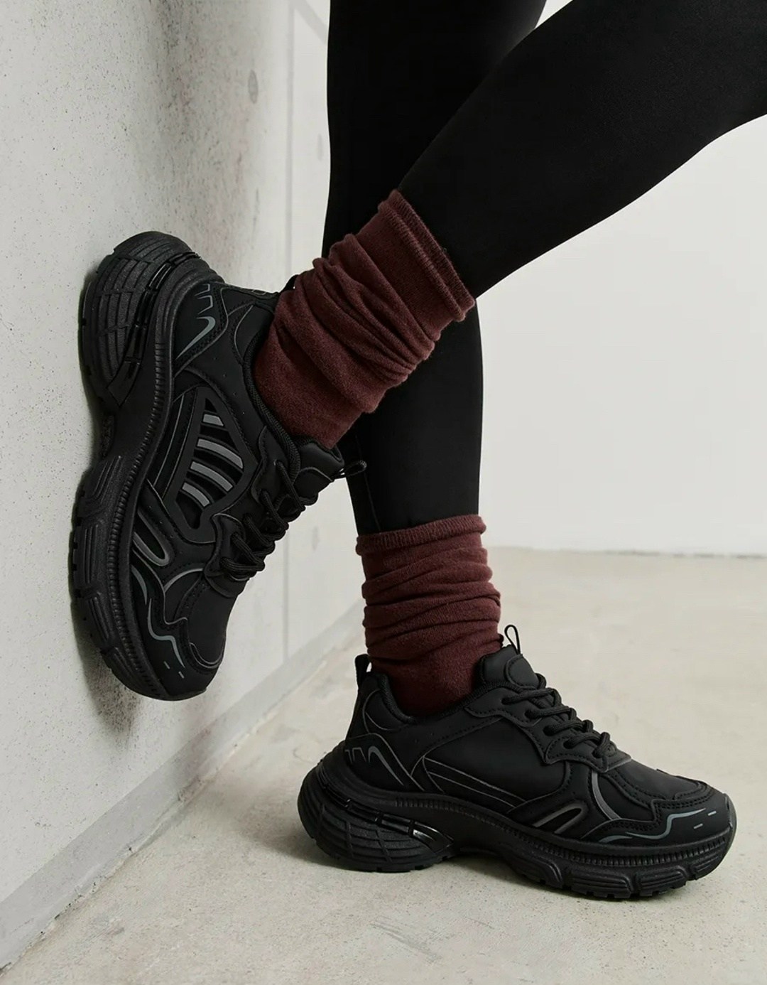 ,кроссовки женскиe,кроссовки черные женские,массивные кроссовки,кроссовки черные