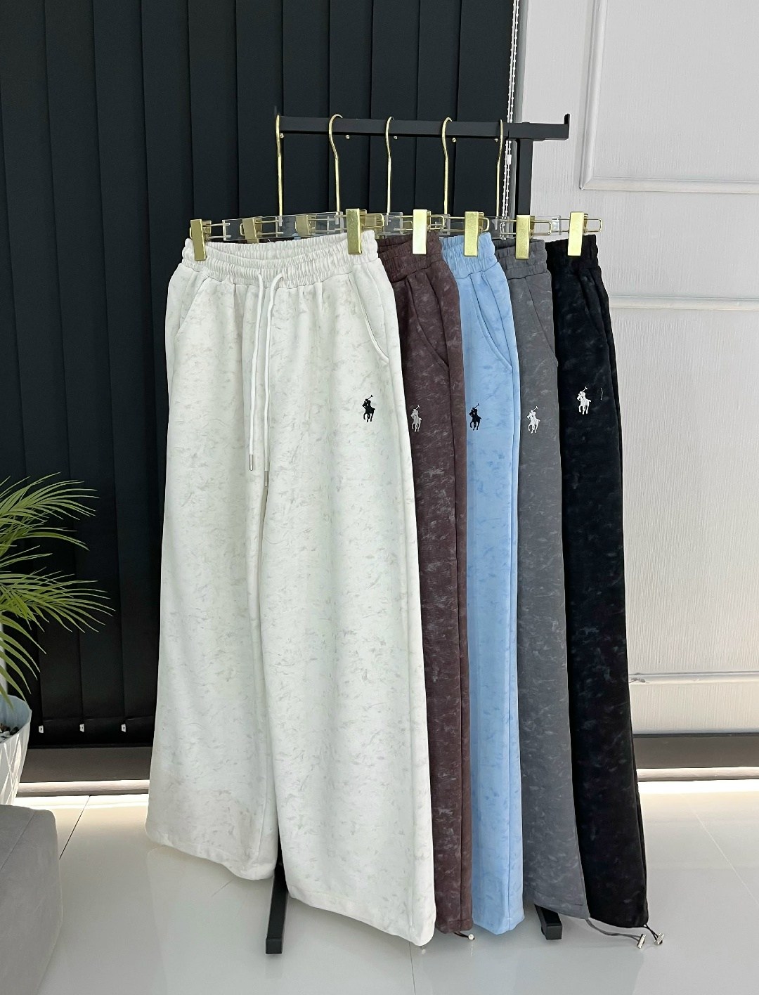 штаны свободные,спортивные штаны,спортивные женские штаны,спортивные брюки,женские спортивные брюки