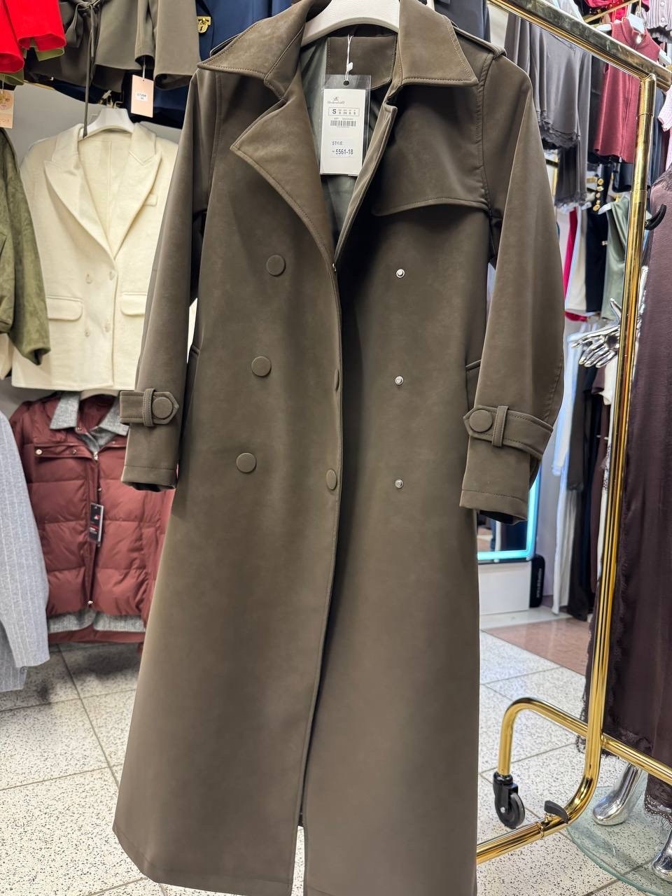 пальто длинное,пальто из искусственной замши,образ с пальто,легкое пальто,тренч пальто