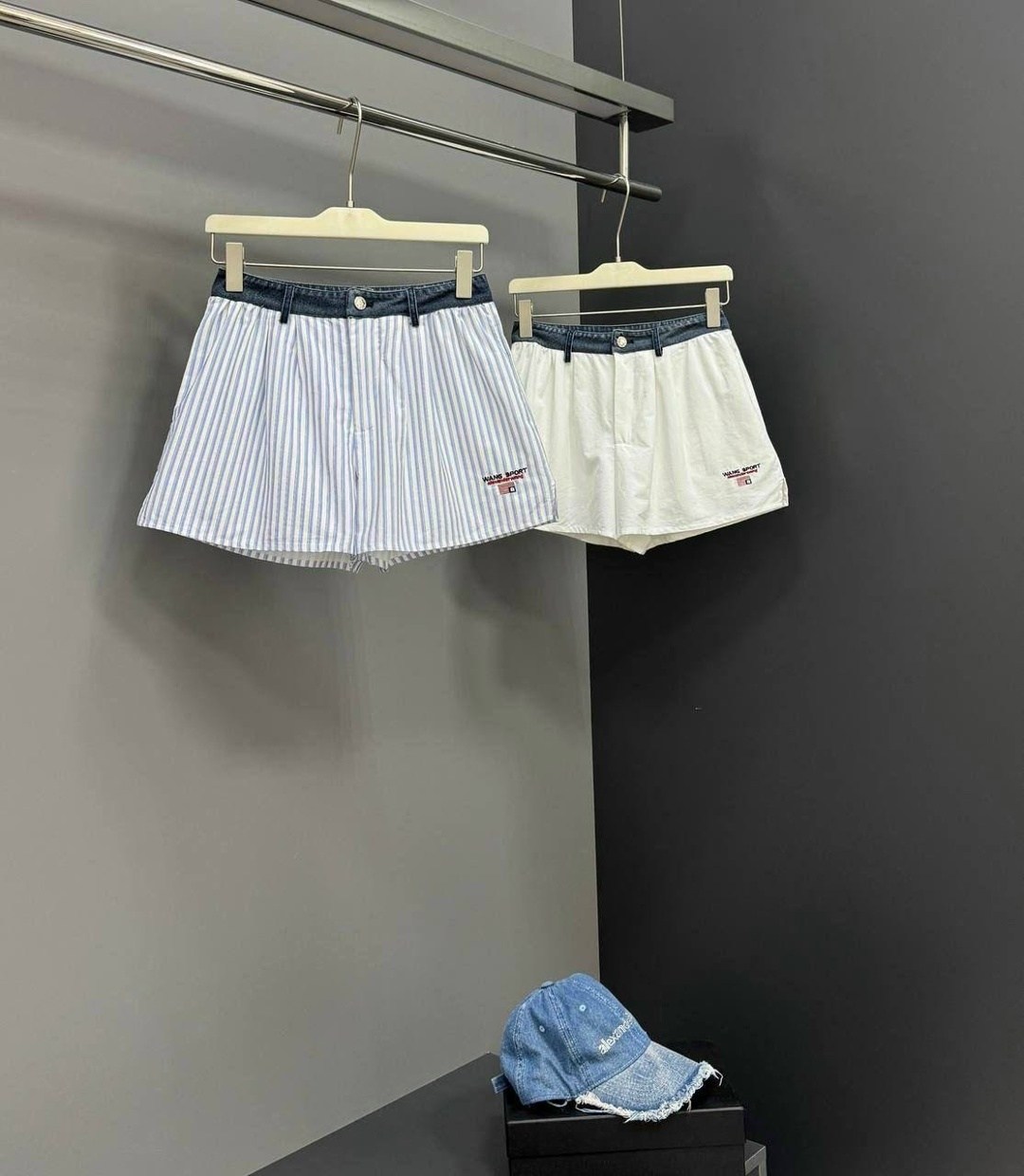шорты модные,стильные шорты,шорты в полоску женские,шорты в полоску,повседневные шорты