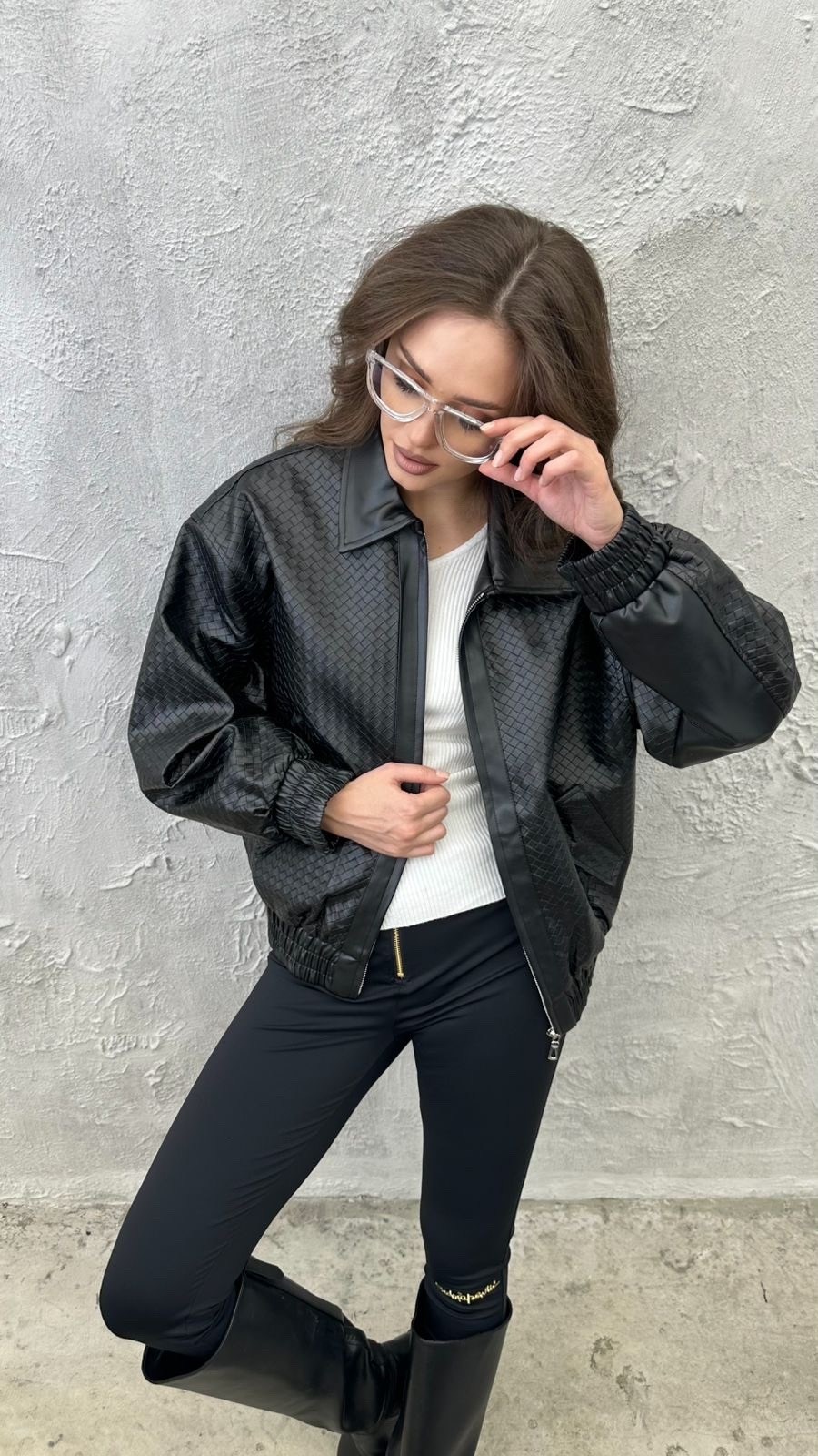 кожаная куртка,куртка бомбер,женская кожаная куртка,кожаная куртка бомбер,куртка бомбер из экокожи