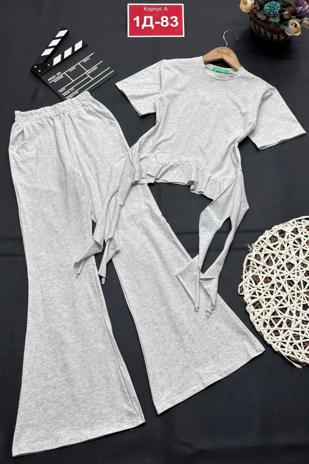 костюм брючный lmdy 158944722,брючный костюм с баской,костюм брючный,красный брючный костюм,брючный костюм с брюками клеш