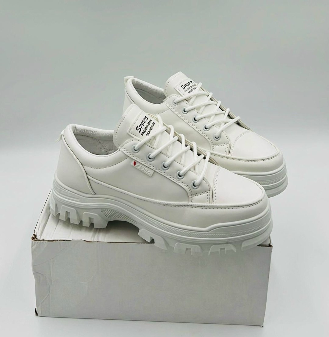 женские кроссовки,,белые кроссовки,женская ,кроссы женские