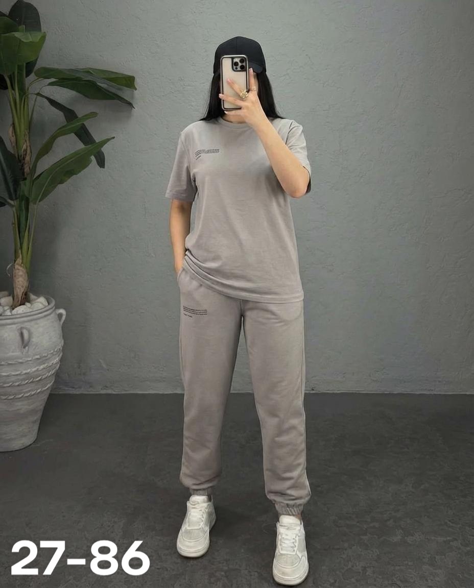 костюм спортивный женский,повседневный костюм,спортивный костюм,стильные костюмы,костюм спортивные женские костюмы