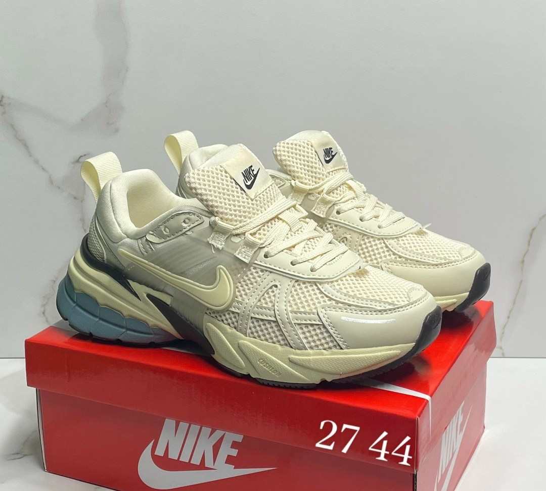 кроссовки nike,кроссовки nike v2k run,,спортивная ,кроссовки мужские женские