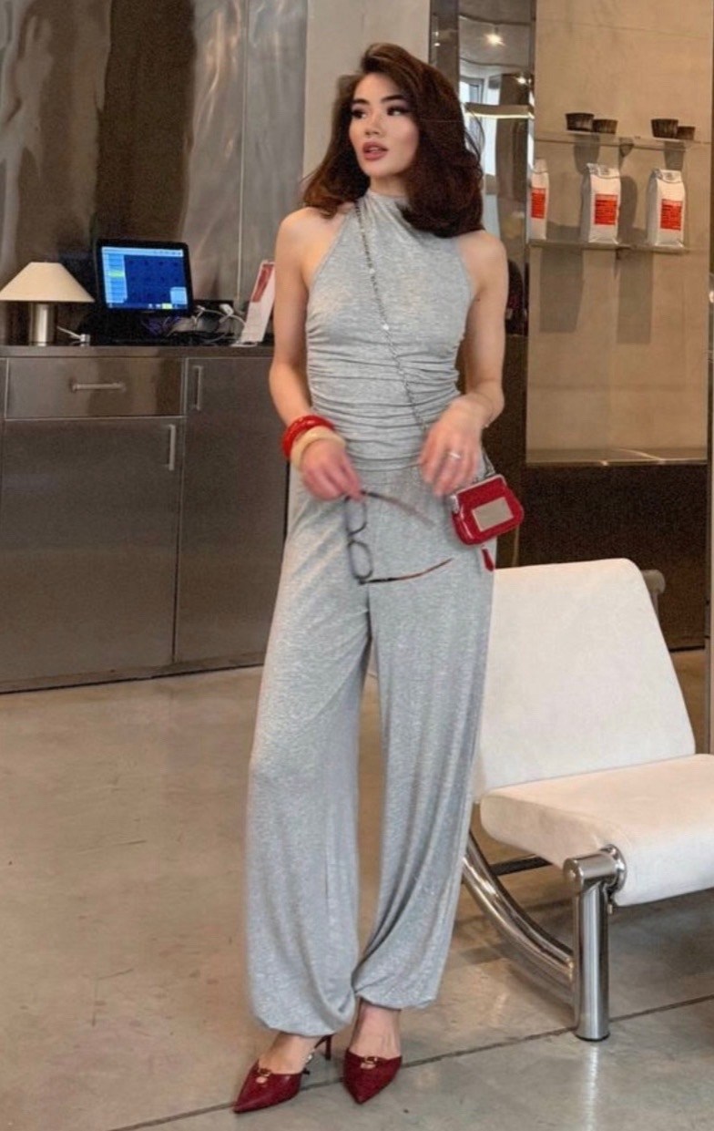 черный бархатный комбинезон na-kd,вечерние комбинезоны,комбинезон вечерний брючный porto,женский комбинезон,комбинезон