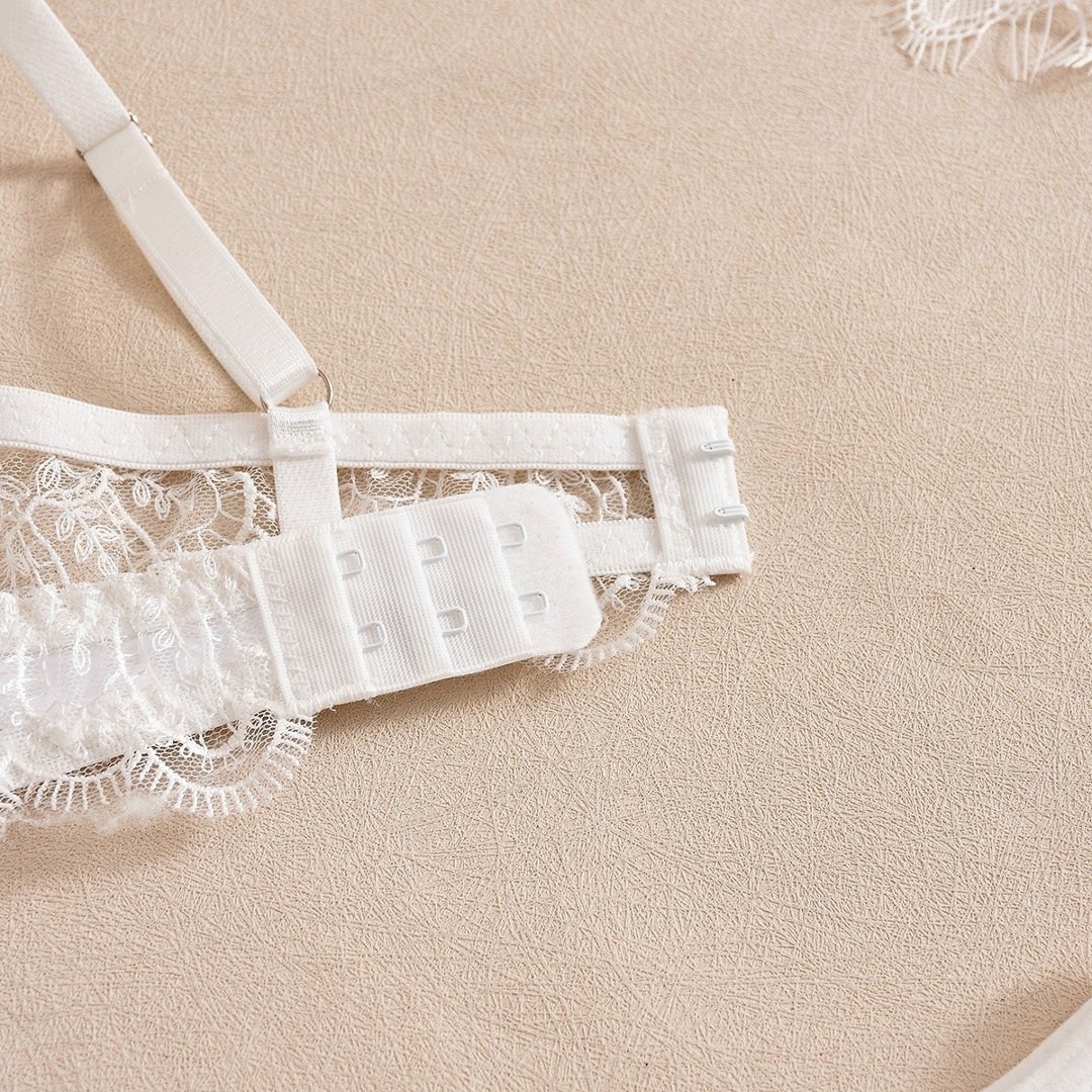 женское нижнее белье,комплект нижнего белья,кружевное белье,кружевной комплект нижнего белья,кружевное нижнее белье