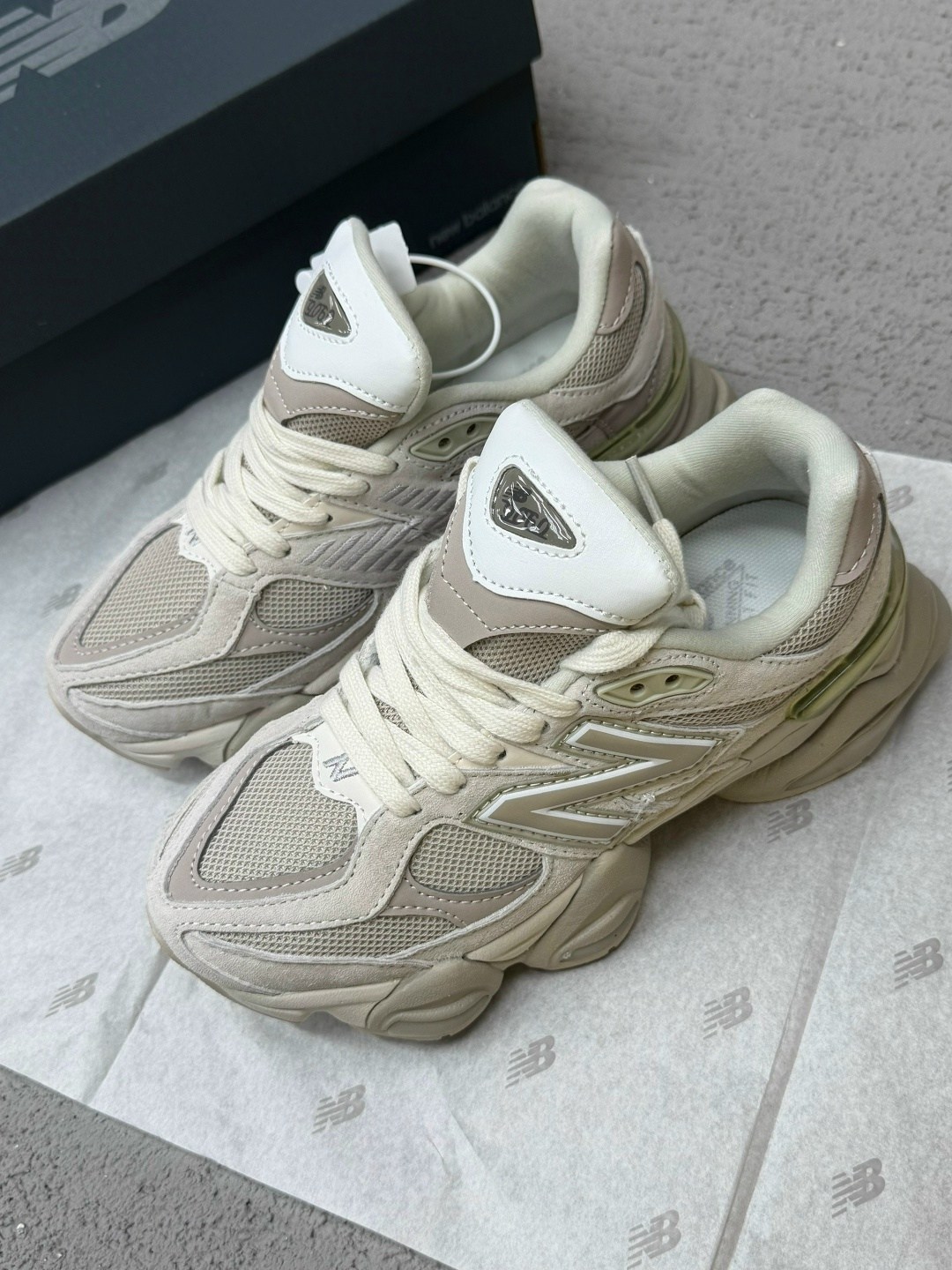 кроссовки new balance 9060,кроссовки new balance,женские кроссовки,кроссовки женские new balance,оригинальные кроссовки