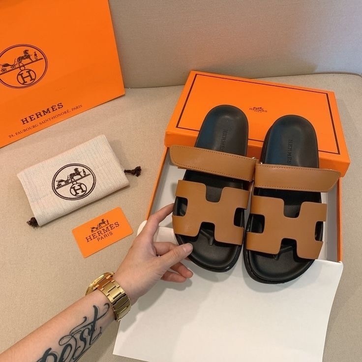 шлепанцы hermes,шлепки хермес,кожаные шлепанцы,сандалии hermes,шлепки hermes