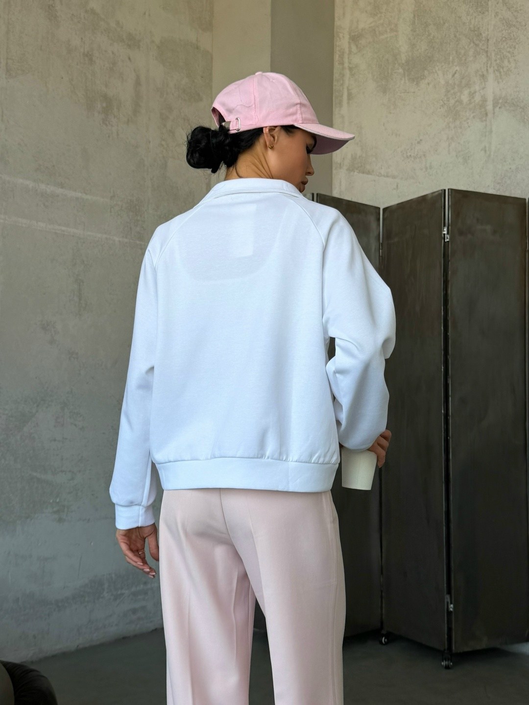 олимпийка белая,женская кофта,костюм женский,толстовка белая,женская толстовка