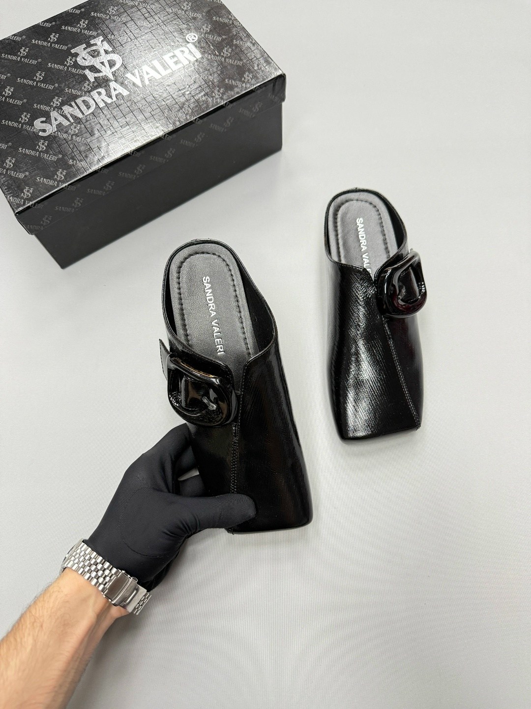 ,модные шлепанцы,мюли женские,шлепанцы женские,сабо и мюли