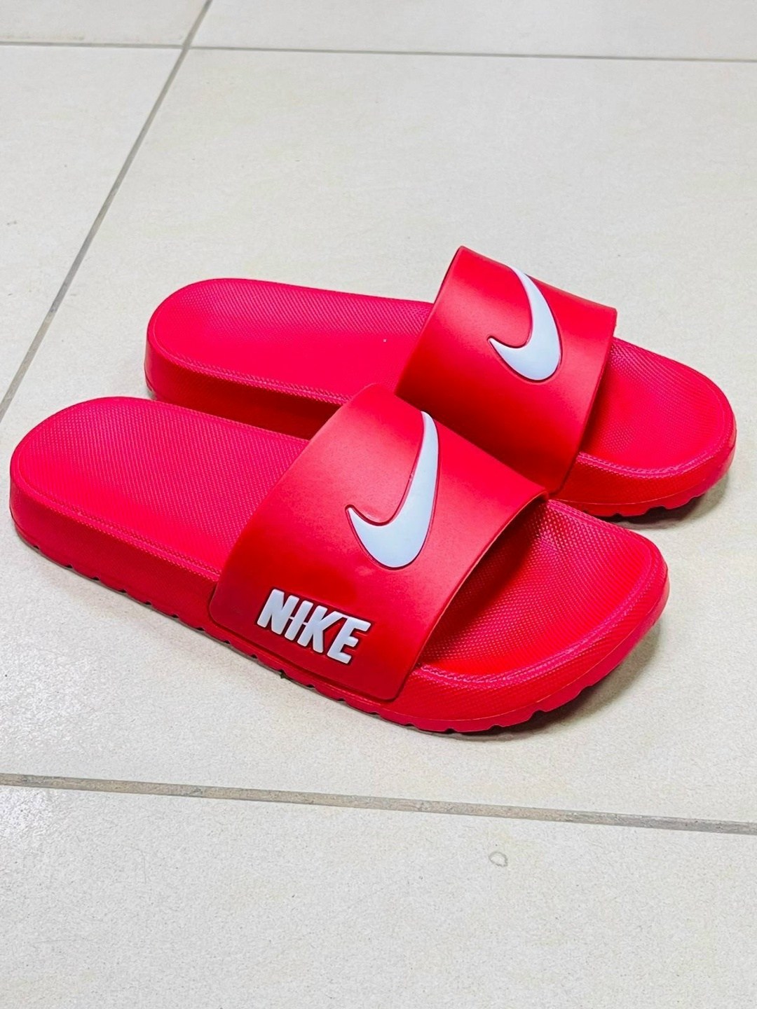 шлепки найк мужские белые,,шлепанцы nike,сланцы nike victory one slide,мужские шлепанцы