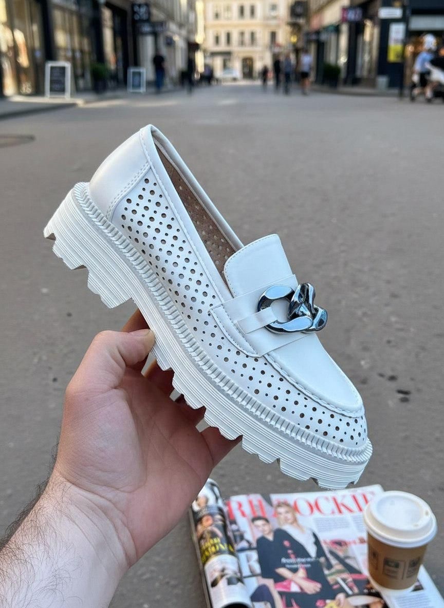 лоферы женские,лоферы кристиан диор,модные лоферы,черные лоферы женские,женские лоферы lr lorettini