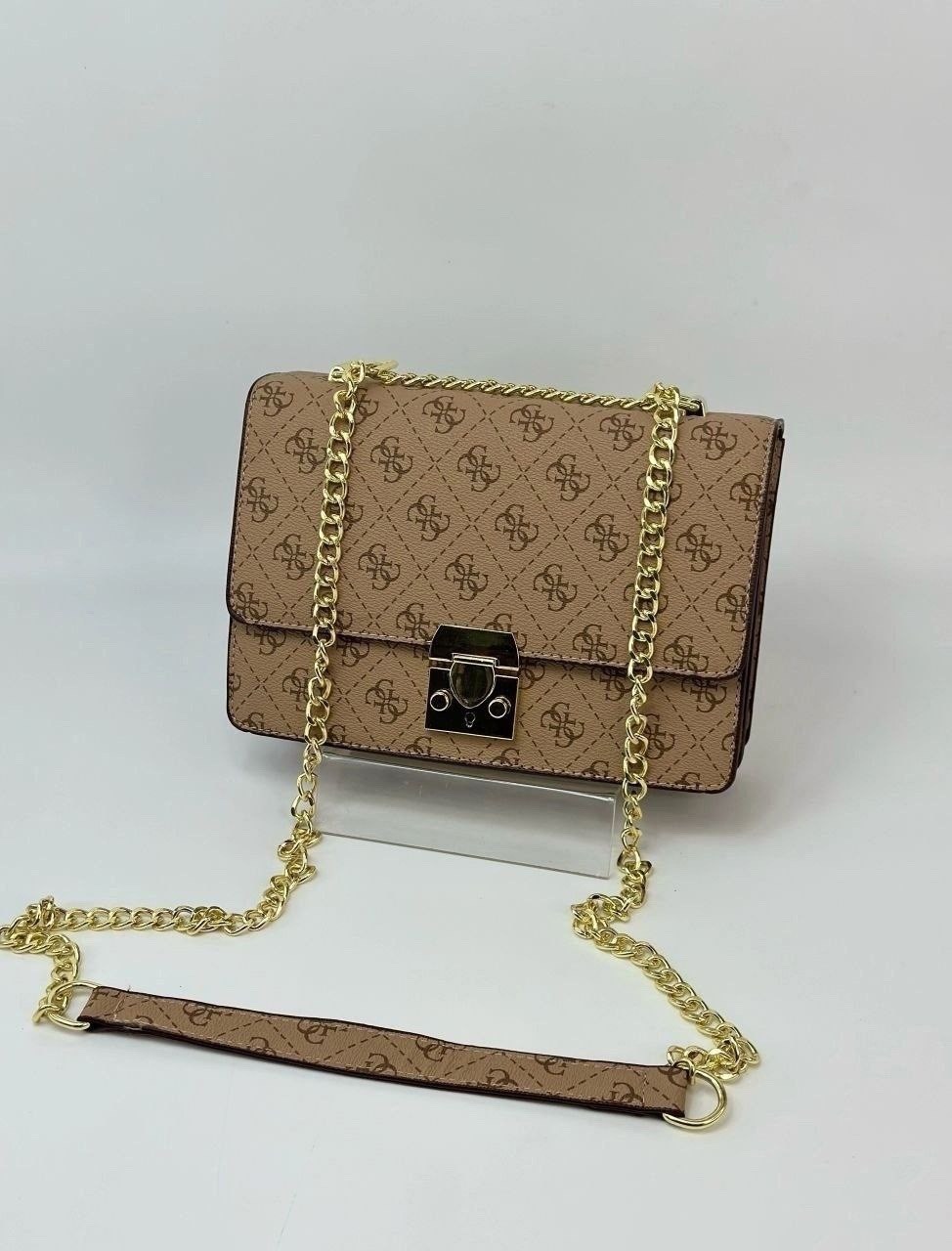 сумка guess кросс боди,сумка женская guess,guess сумка на плечо,женская сумка через плечо от бренда guess,сумка guess