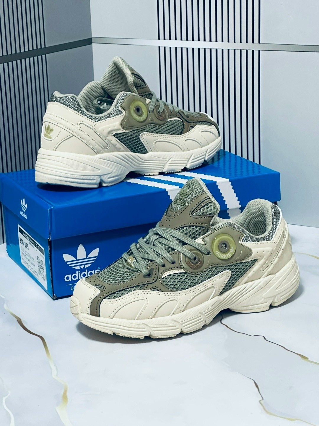 кроссовки adidas,кроссовки,кроссовки мужские женские adidas,кроссовки женские adidas,кроссовки оригинальные