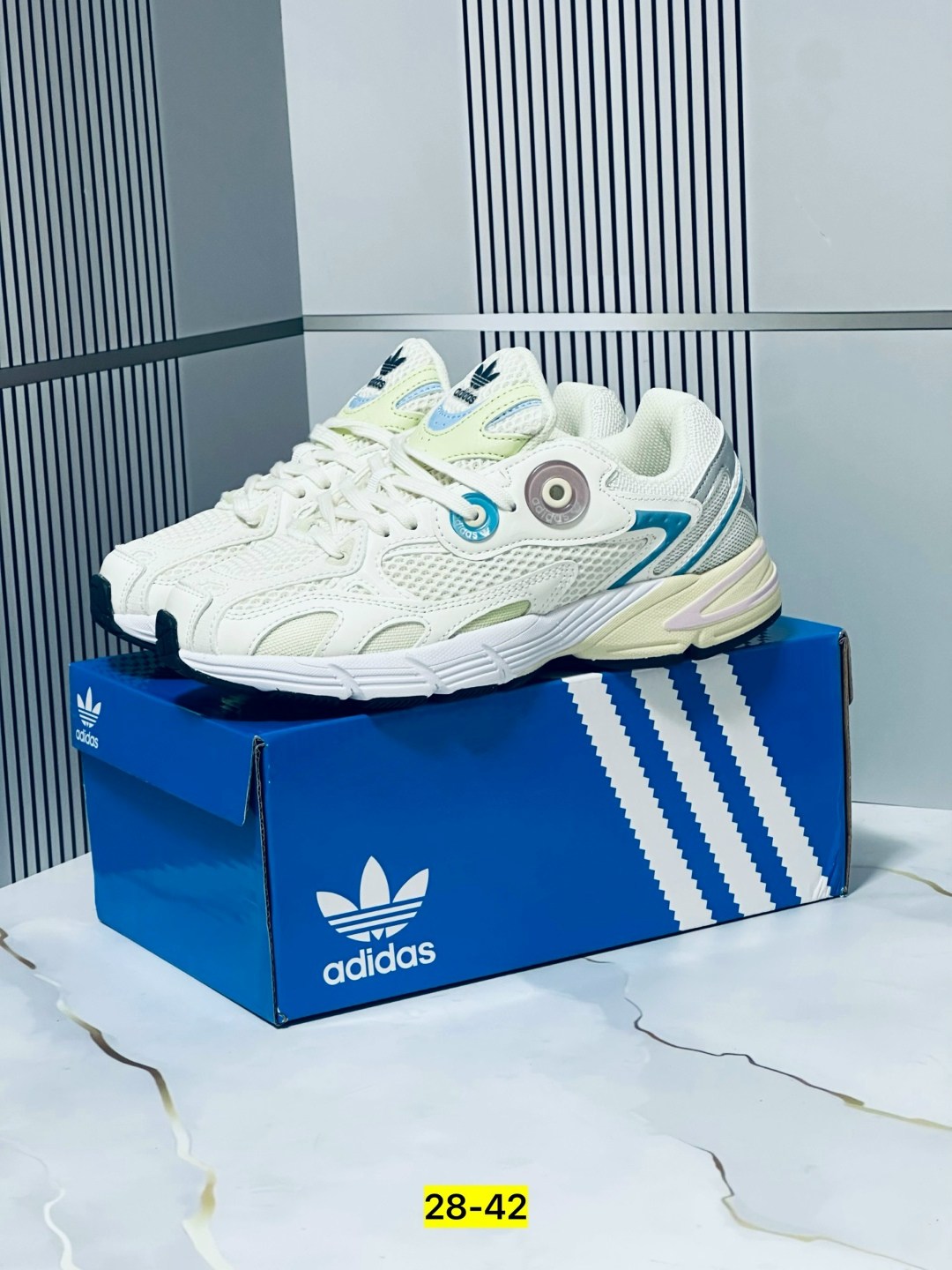 кроссовки adidas,кроссовки женские adidas,кроссовки женские adidas astir,кроссовки мужские женские adidas,кроссовки мужские adidas