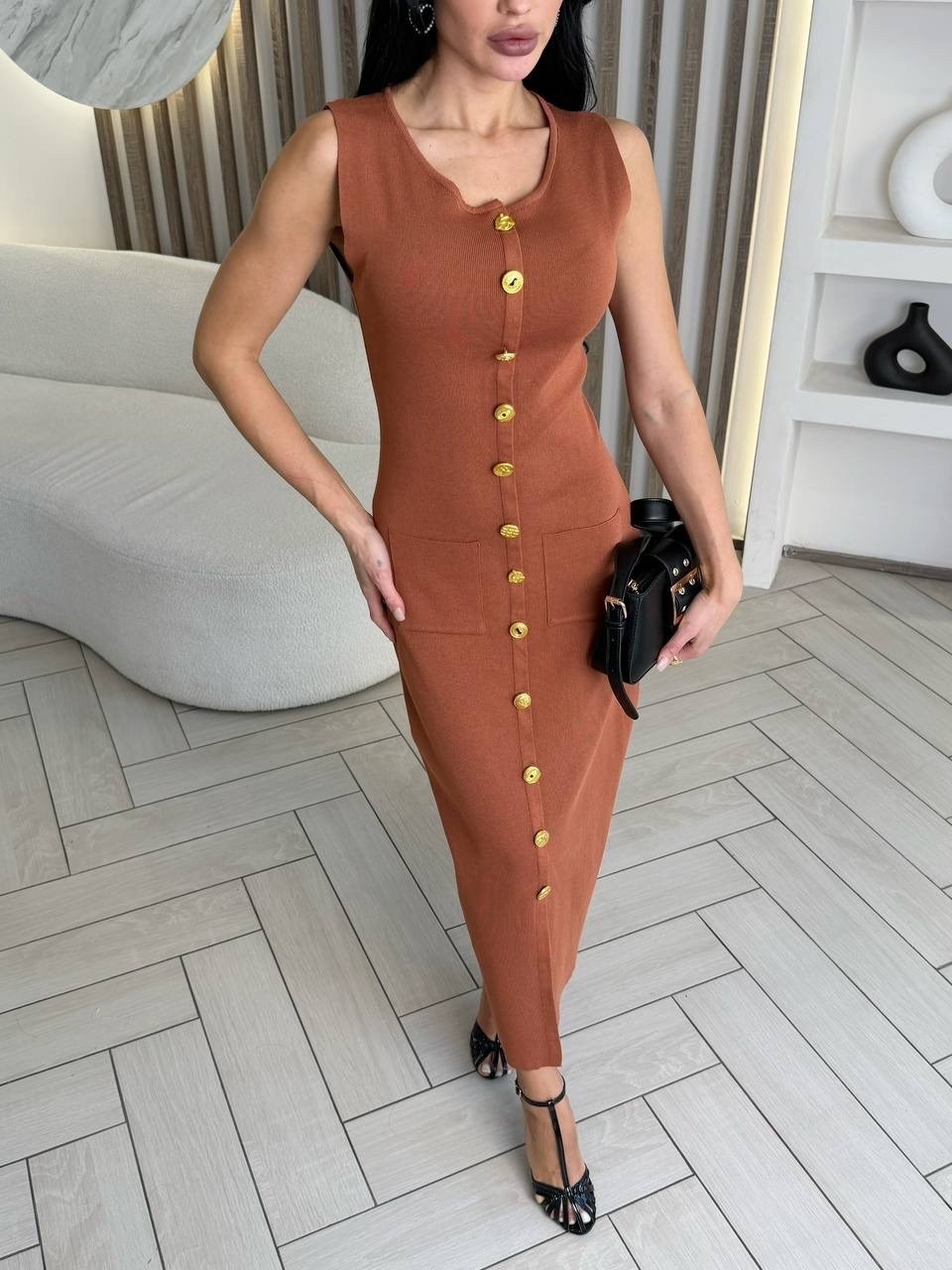 трикотажное платье,коричневое платье,платье с пуговицами,платья,вязаное платье