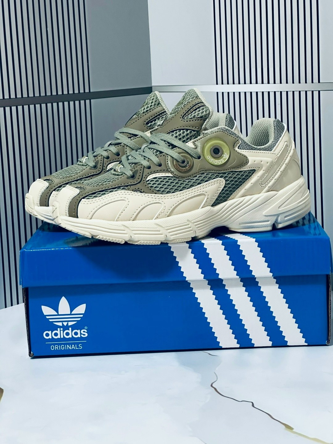 кроссовки adidas,кроссовки,кроссовки мужские женские adidas,кроссовки женские adidas,кроссовки оригинальные