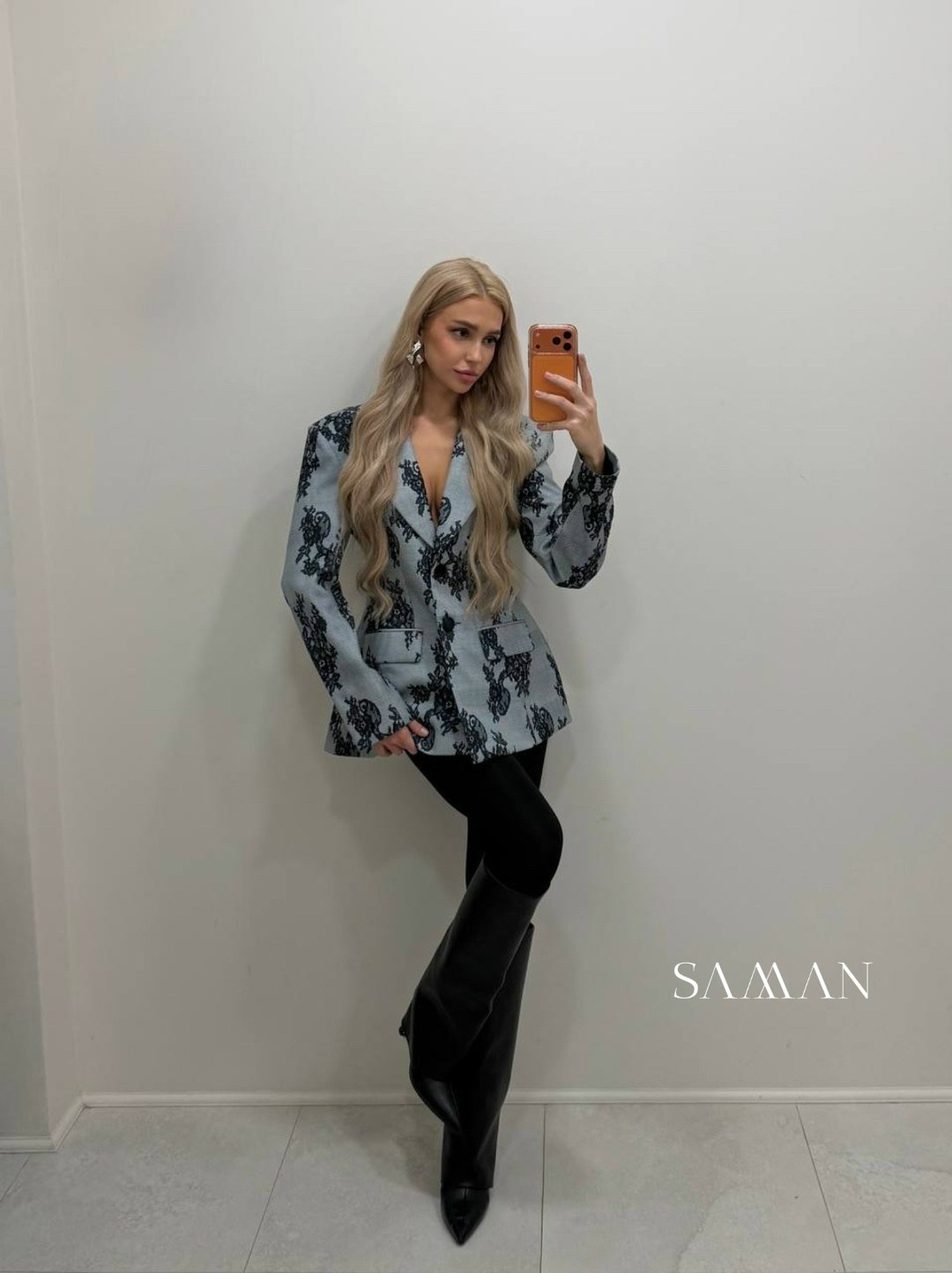 женские жакеты,жакет,пиджак женский,жакет пиджак,приталенный пиджак с змеиным принтом