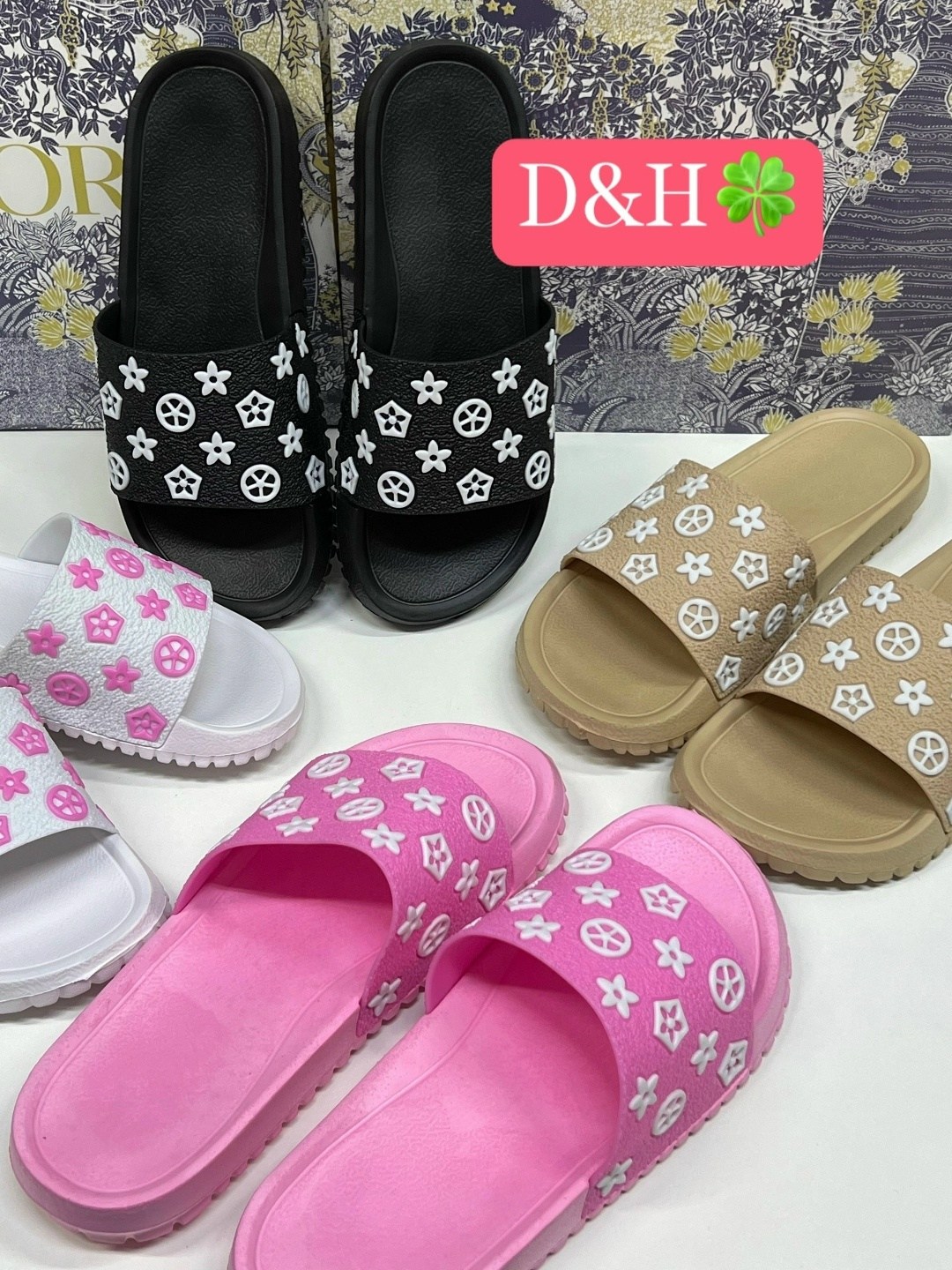 шлепанцы женские луи виттон,шлепанцы женские,тапочки louis vuitton,шлепки женские,шлепанцы louis vuitton