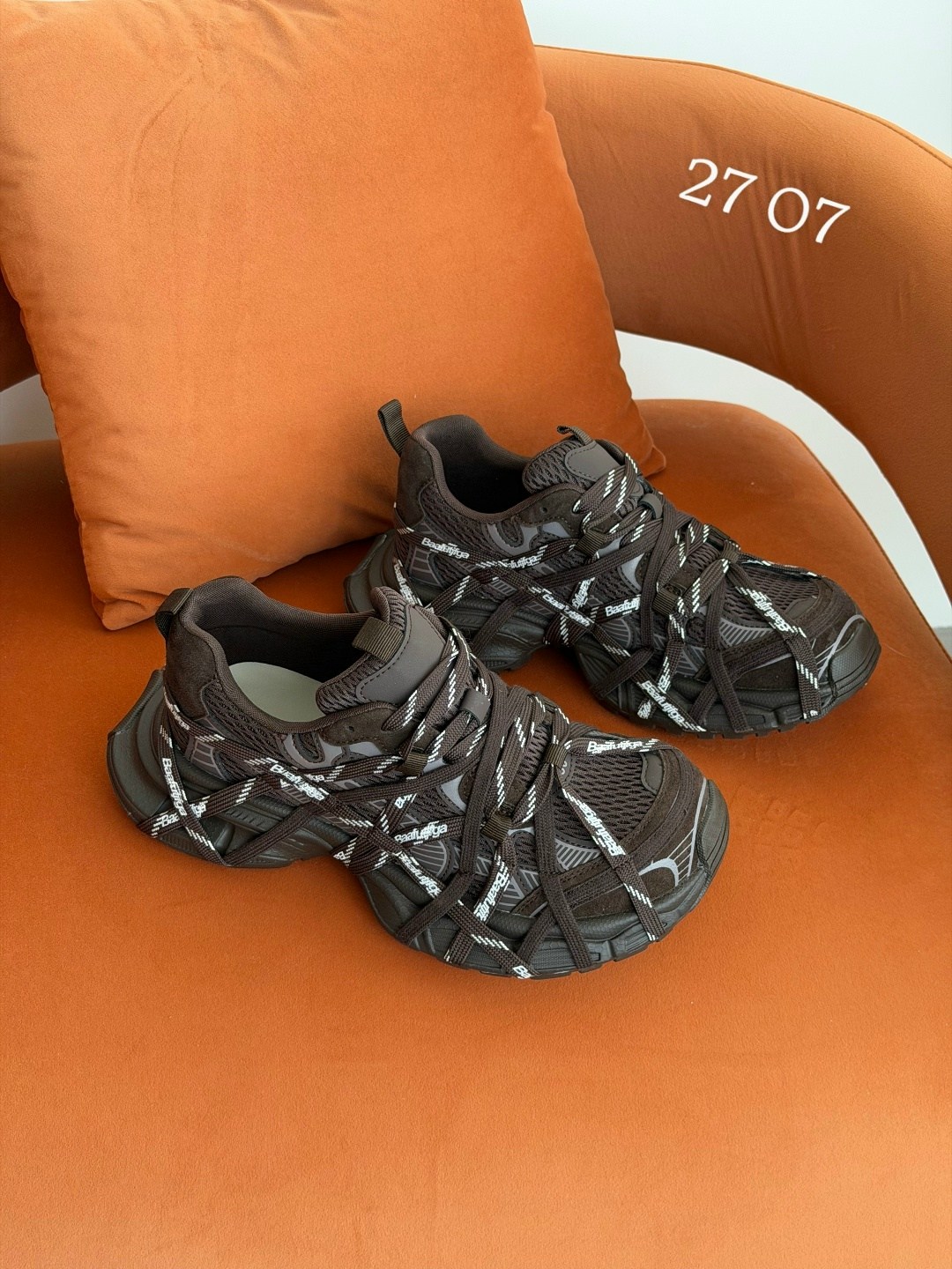 кроссовки 3xl extreme lace массивные на шнуровке balenciaga,кроссовки balenciaga,женские кроссовки balenciaga,кроссовки balenciaga 3 xl,кроссовки