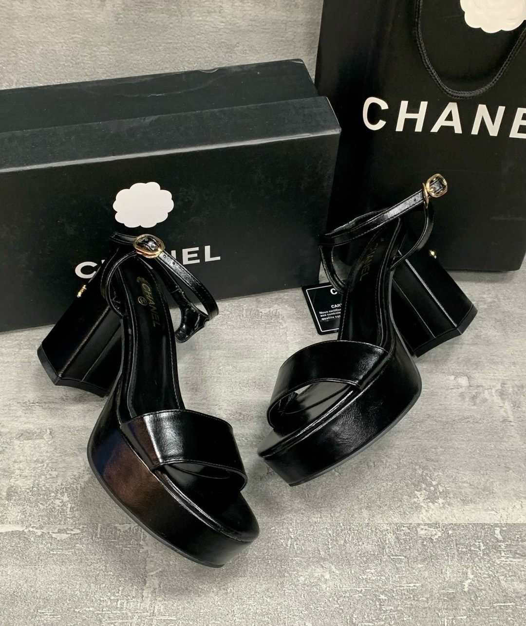 босоножки на каблуках,замшевые босоножки,черные босоножки,босоножки женские,босоножки на толстом каблуке