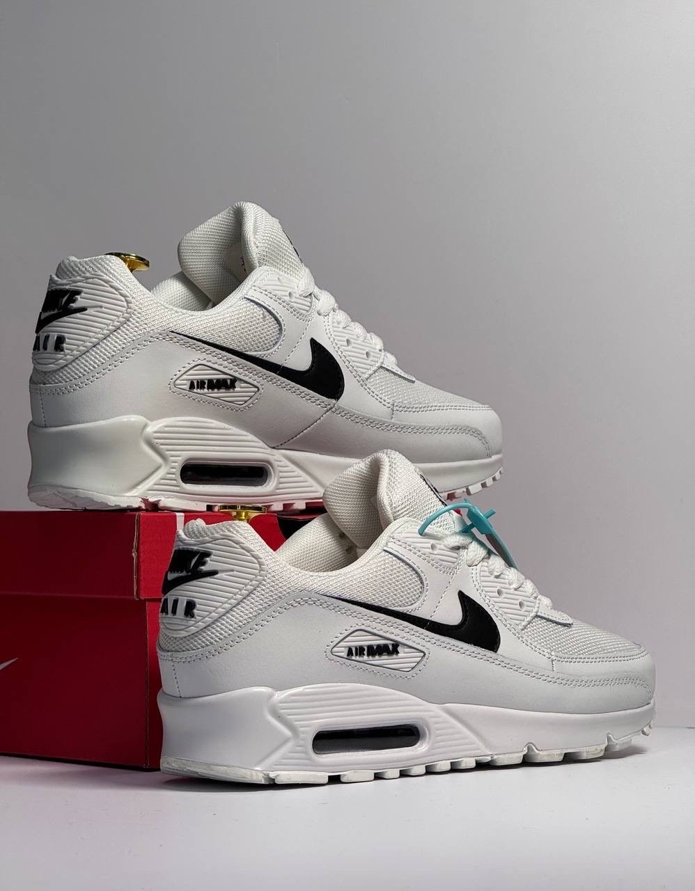 кроссовки белые nike air max 90,nike air max 90 white,кроссовки,женские повседневные кроссовки air max 90 от finish line nike,nike air max